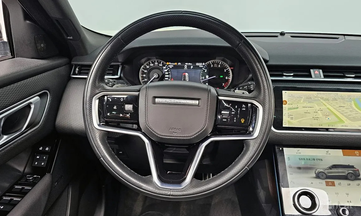 Фото 13 - Land Rover Range Rover Velar