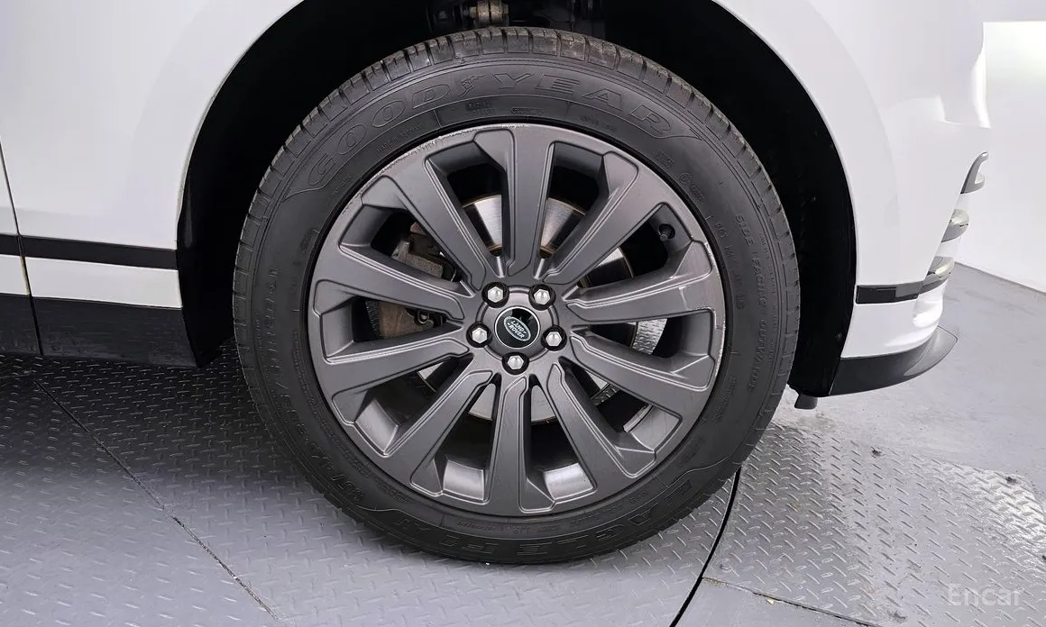 Фото 5 - Land Rover Range Rover Velar