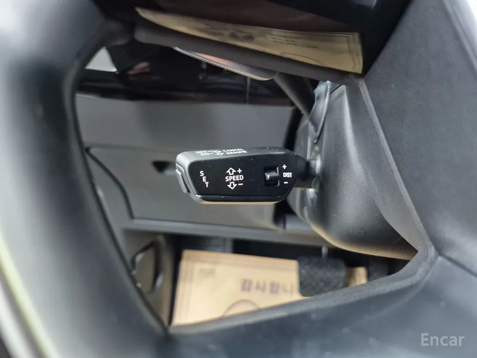 Фото 16 - Audi Q8 e-tron