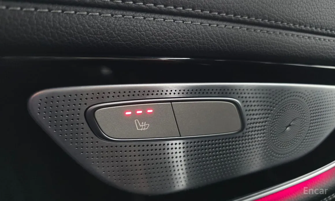 Фото 18 - Mercedes-Benz AMG GT