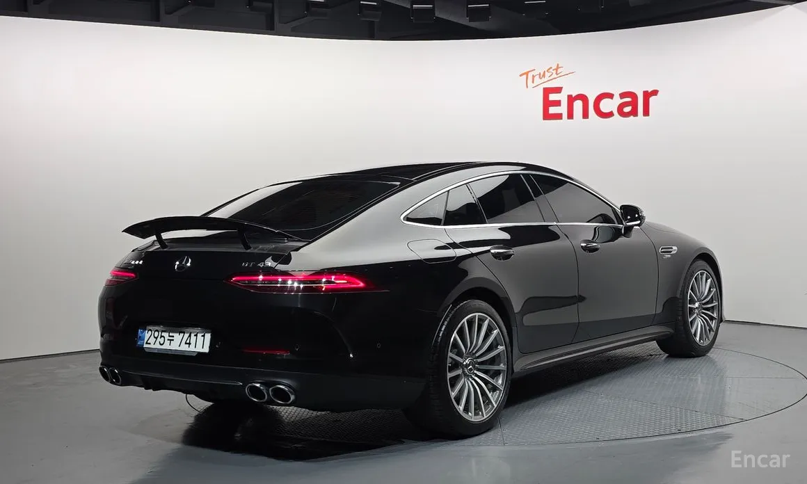 Фото 2 - Mercedes-Benz AMG GT