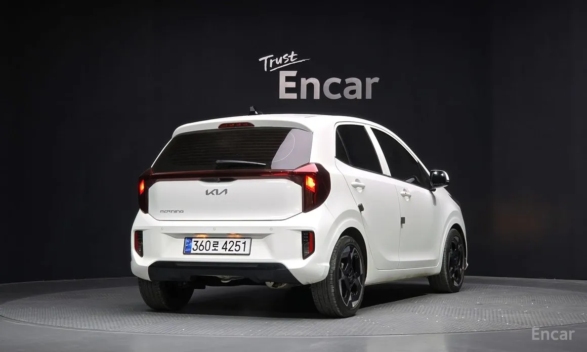 Фото 2 - Kia Morning