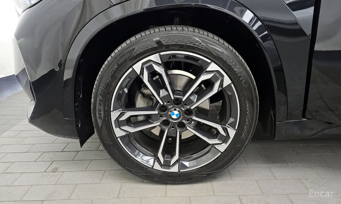 2023 BMW X1