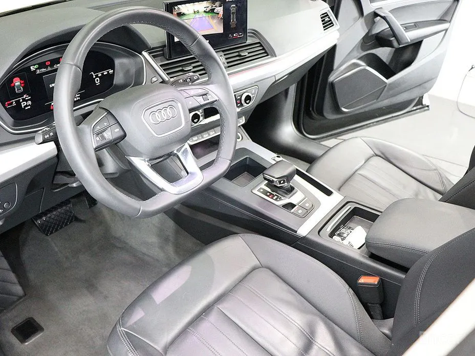 Фото 16 - Audi Q5