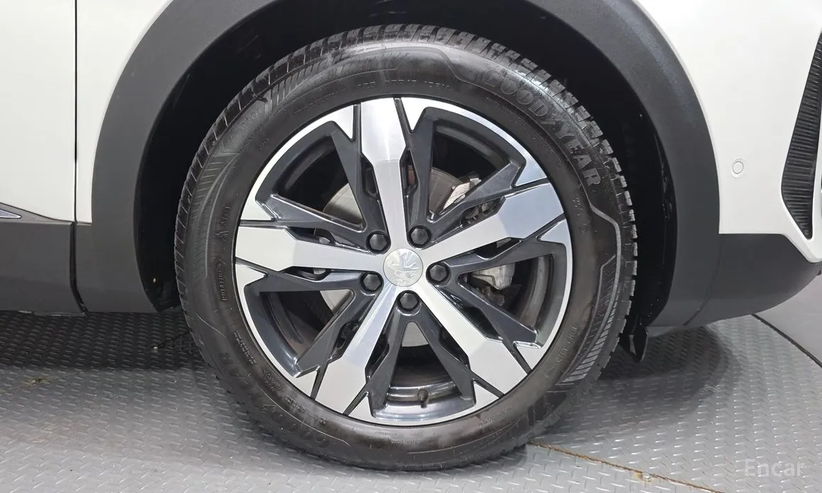 Фото 5 - Peugeot 3008