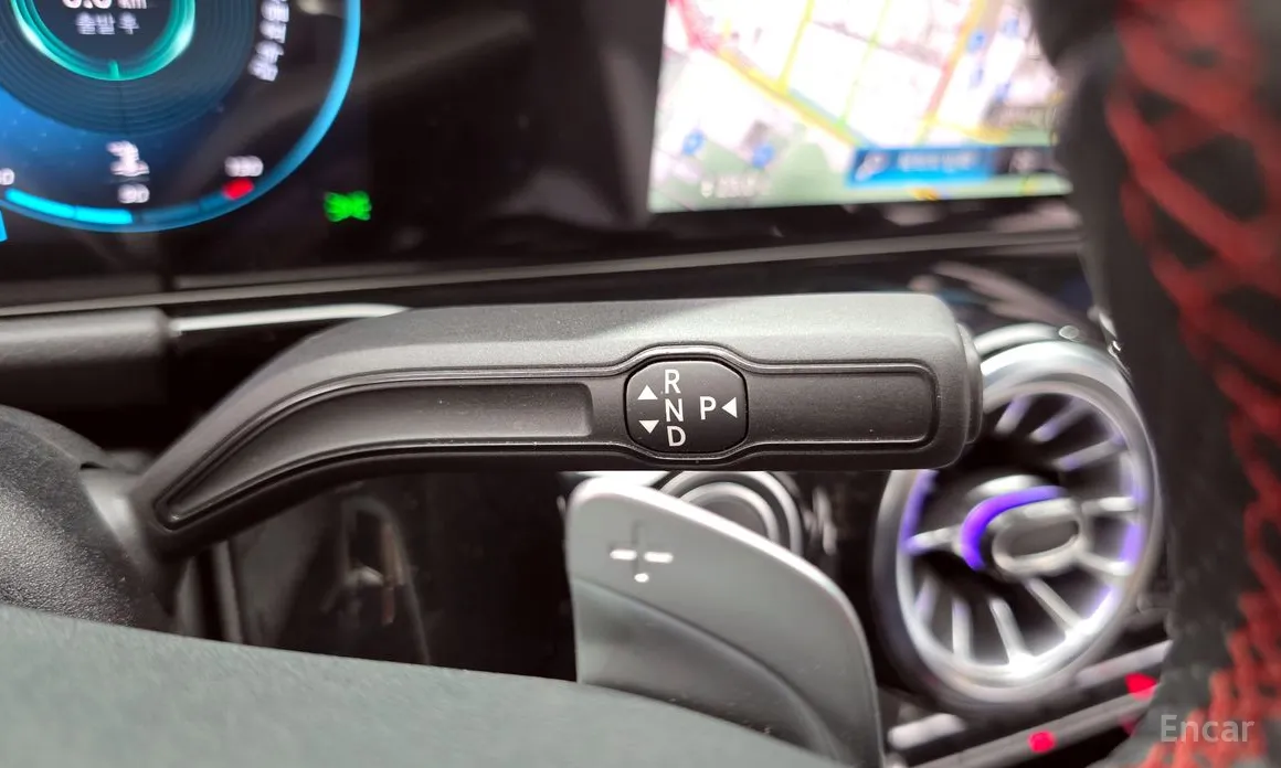 Фото 9 - Mercedes-Benz GLA-Class