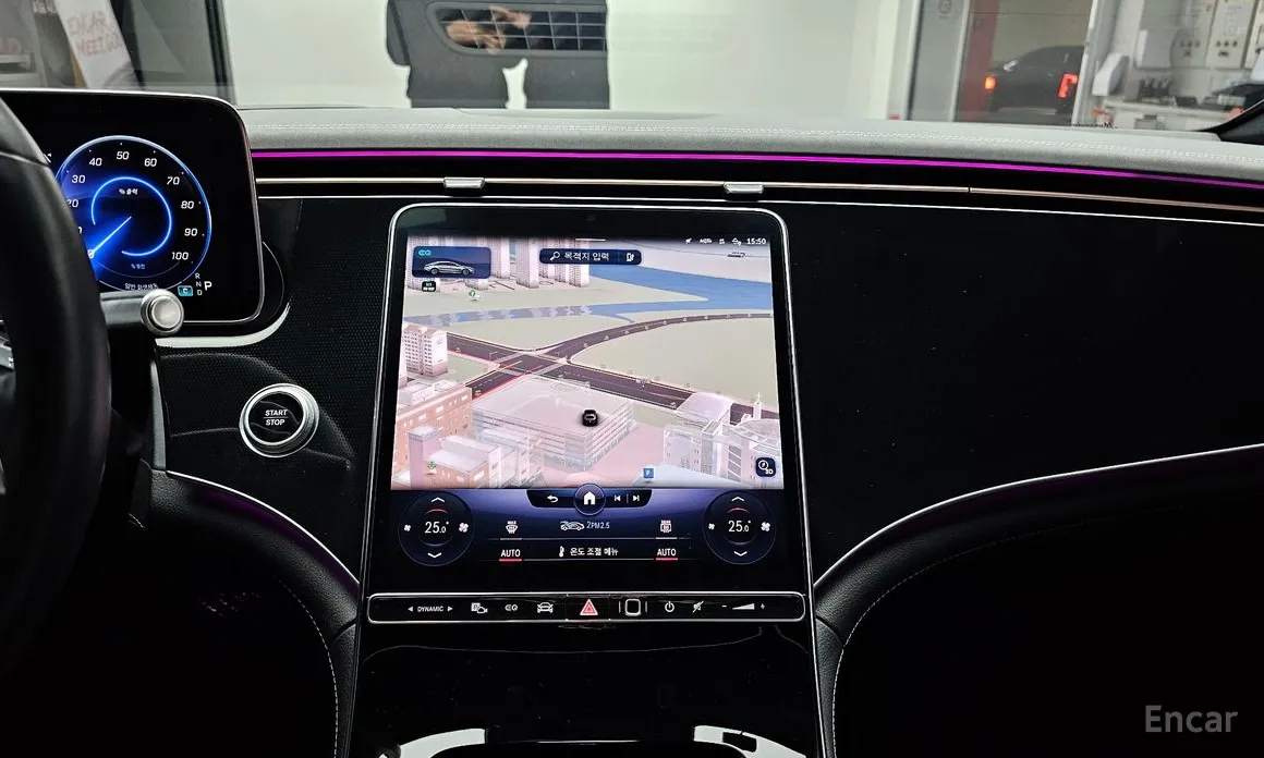 Фото 19 - Mercedes-Benz EQS