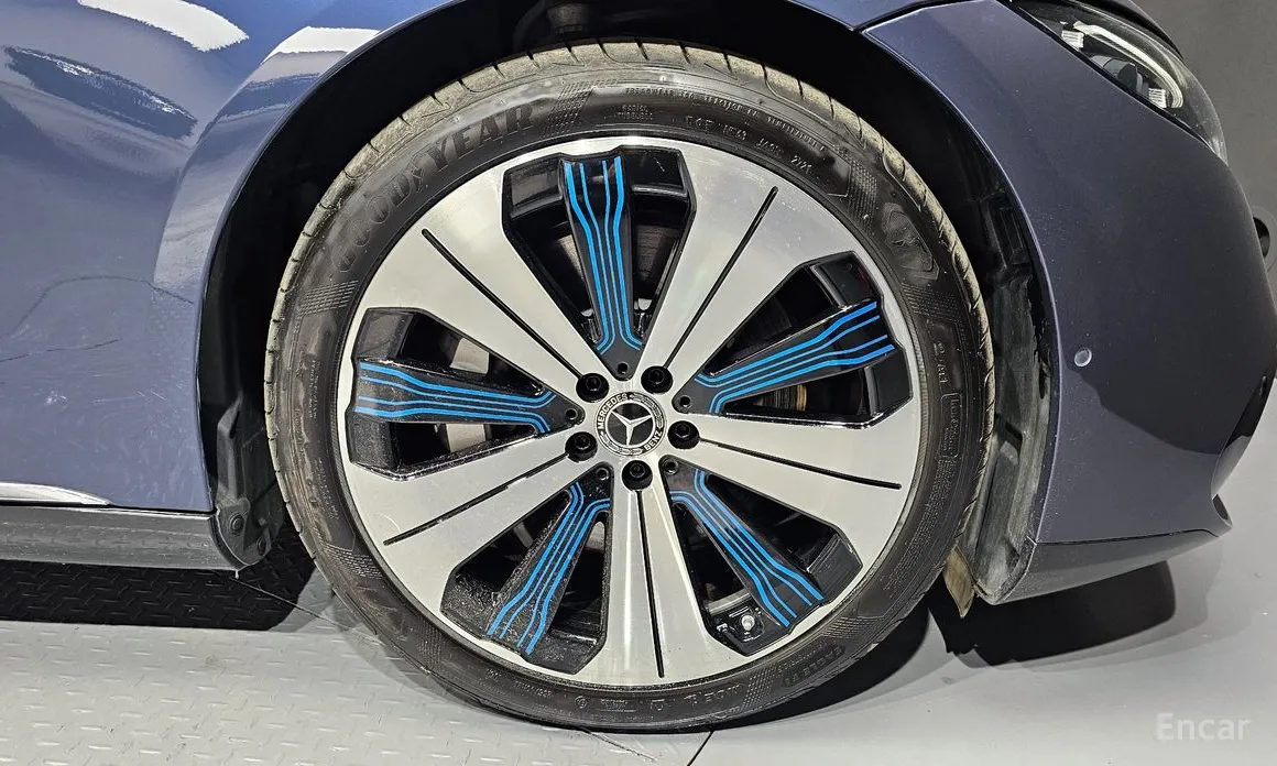 Фото 5 - Mercedes-Benz EQS