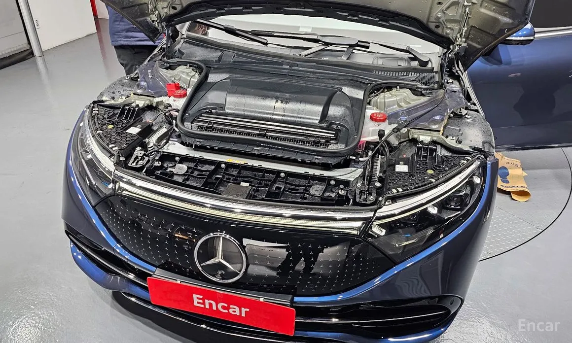 Фото 6 - Mercedes-Benz EQS