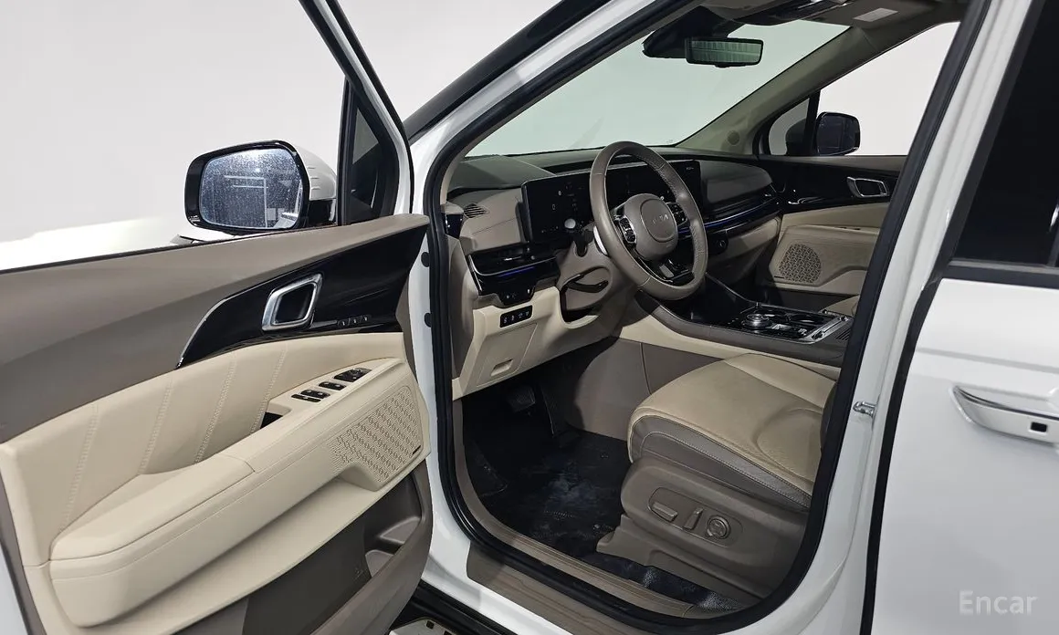 Фото 10 - Kia Carnival