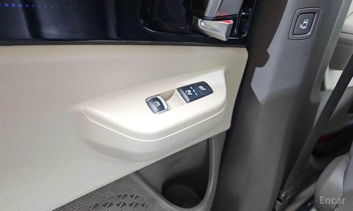 Фото 18 - Kia Carnival