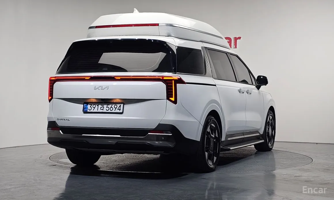 Фото 2 - Kia Carnival