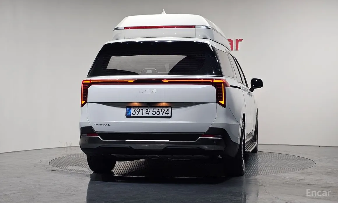 Фото 4 - Kia Carnival