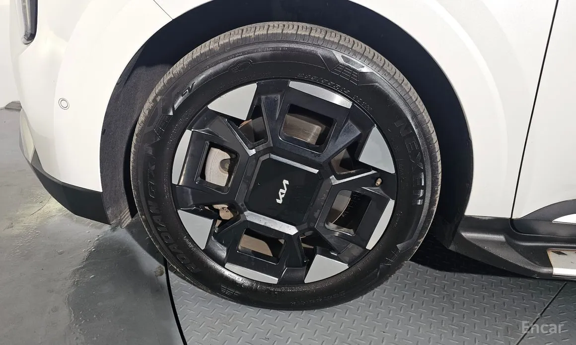 Фото 5 - Kia Carnival