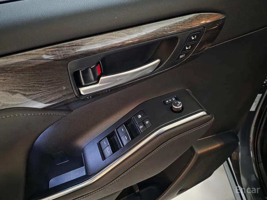 Фото 15 - Toyota Highlander