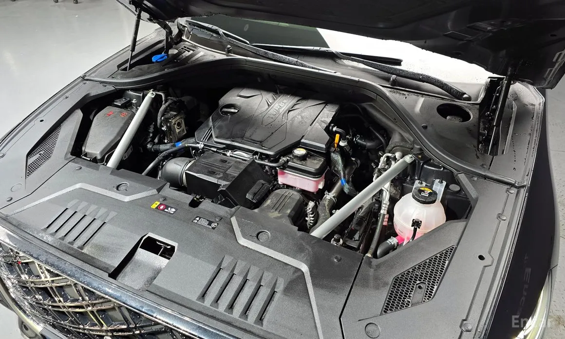 Photo 6 - Genesis GV70