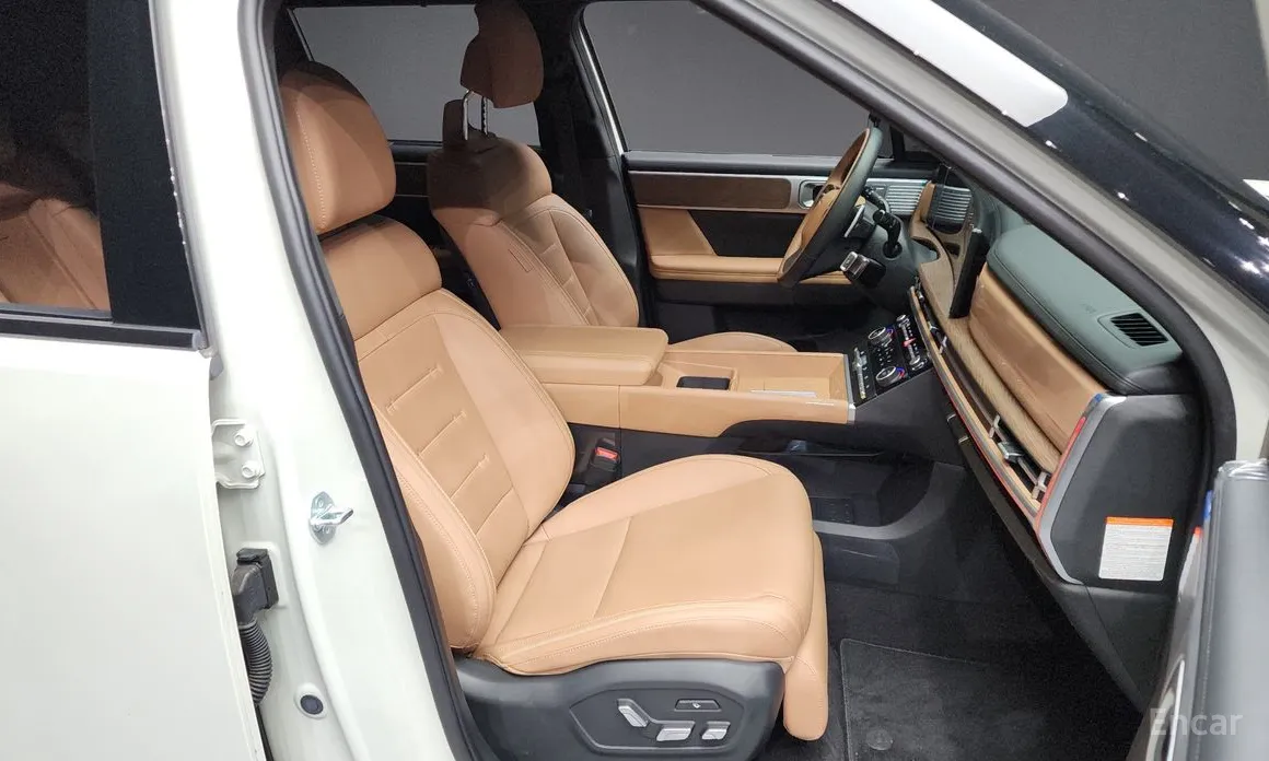 Фото 10 - Hyundai Santa Fe