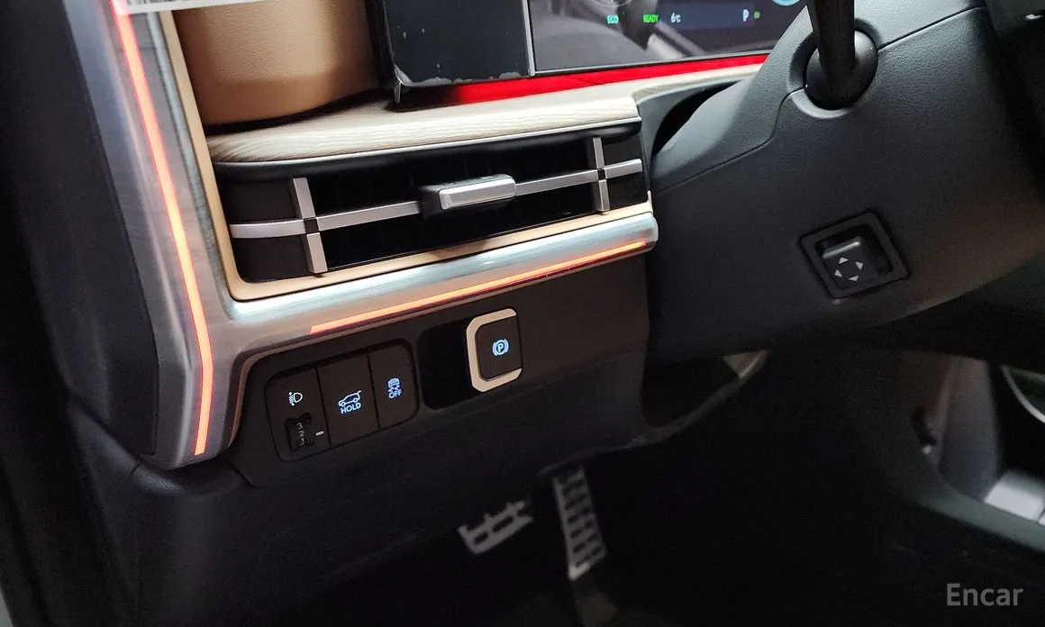 Фото 18 - Hyundai Santa Fe