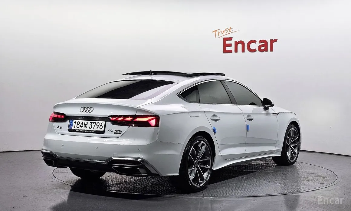 Фото 2 - Audi A5