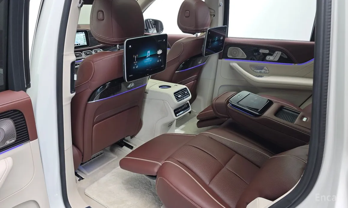 Photo 17 - Mercedes-Benz GLS-Class