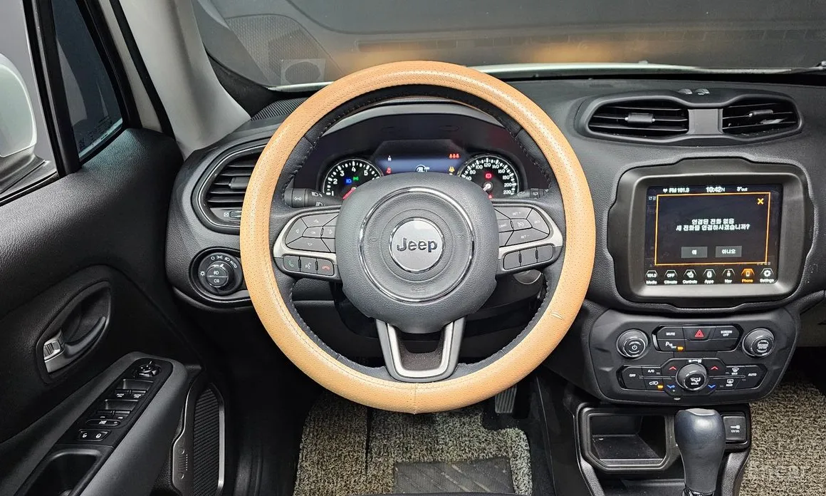 Фото 13 - Jeep Renegade