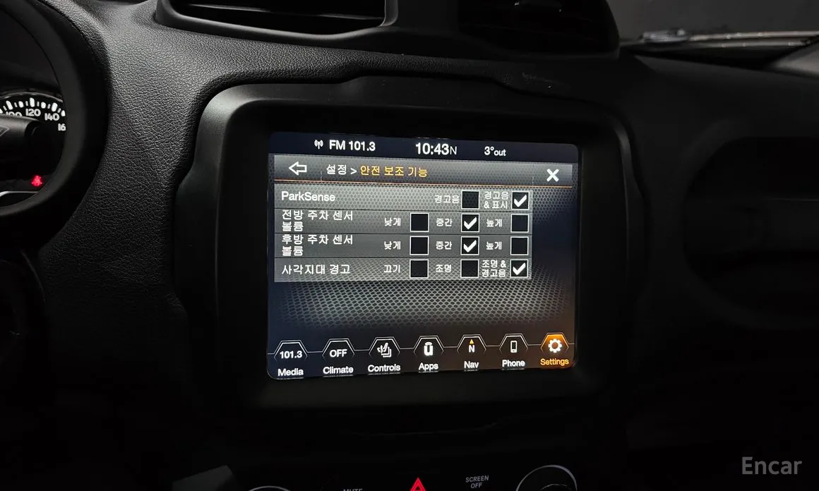 Фото 18 - Jeep Renegade