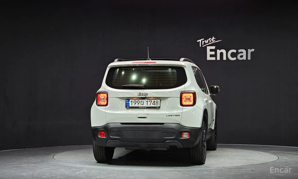 Фото 4 - Jeep Renegade