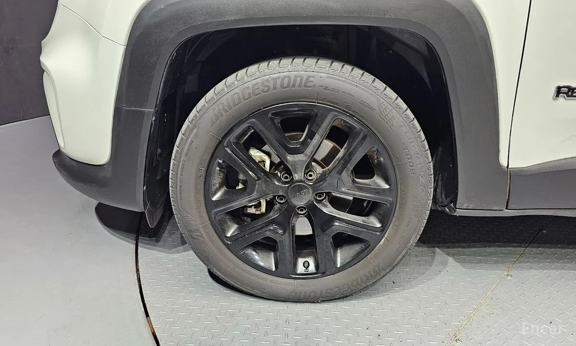 Фото 5 - Jeep Renegade