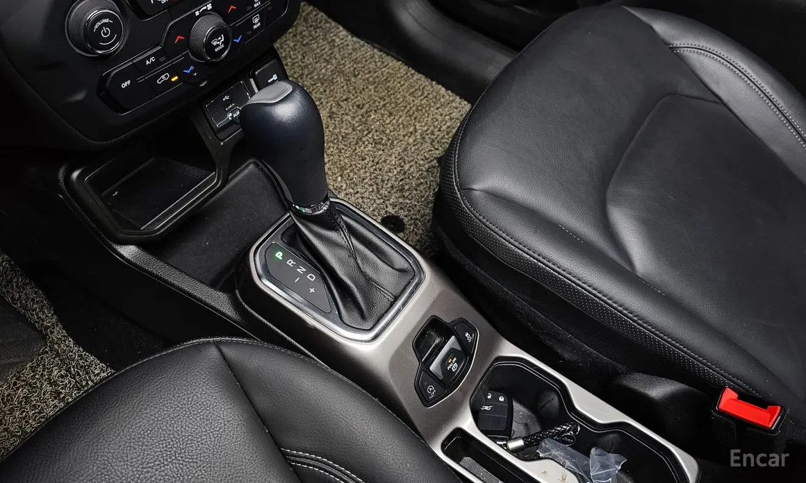 Фото 9 - Jeep Renegade