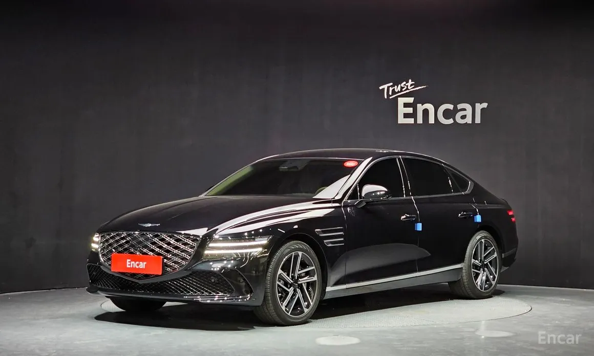 Фото 1 - Genesis G80