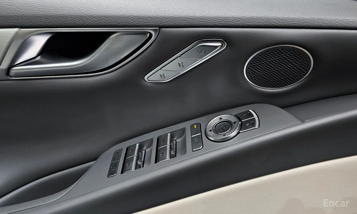 Фото 18 - Genesis G80