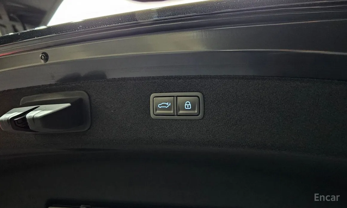 Фото 20 - Genesis G80