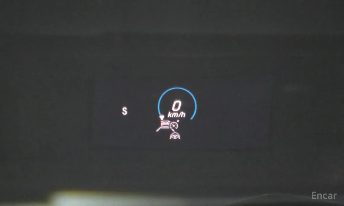 Фото 17 - Mercedes-Benz E-Class