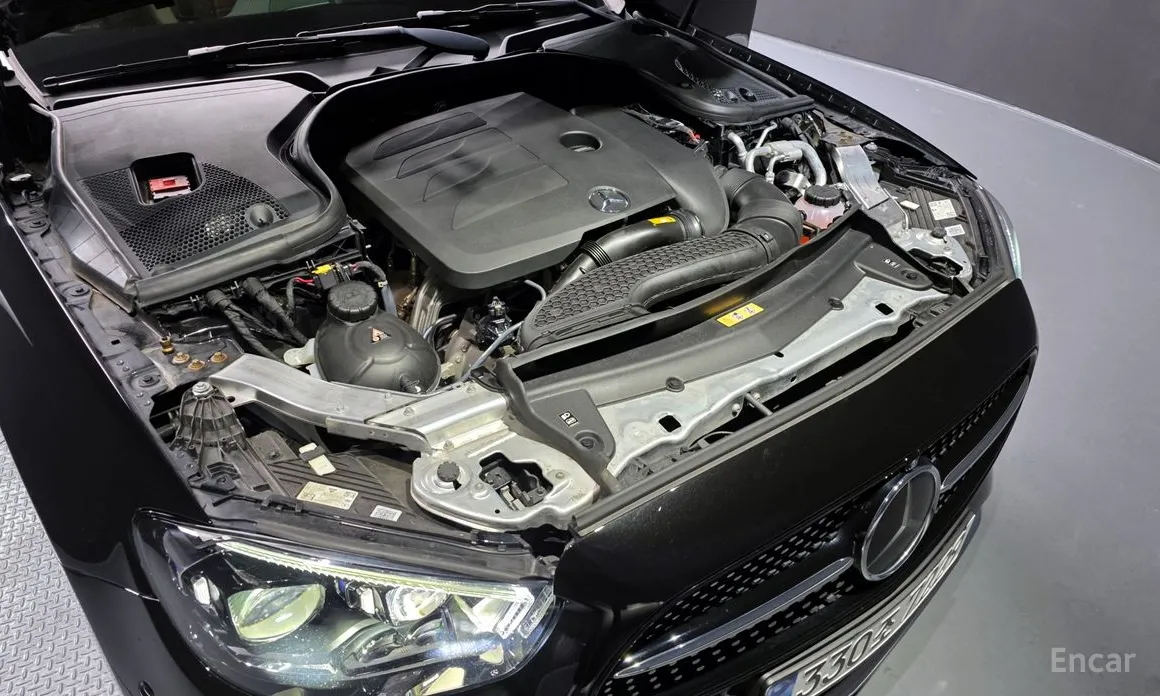 Фото 6 - Mercedes-Benz E-Class