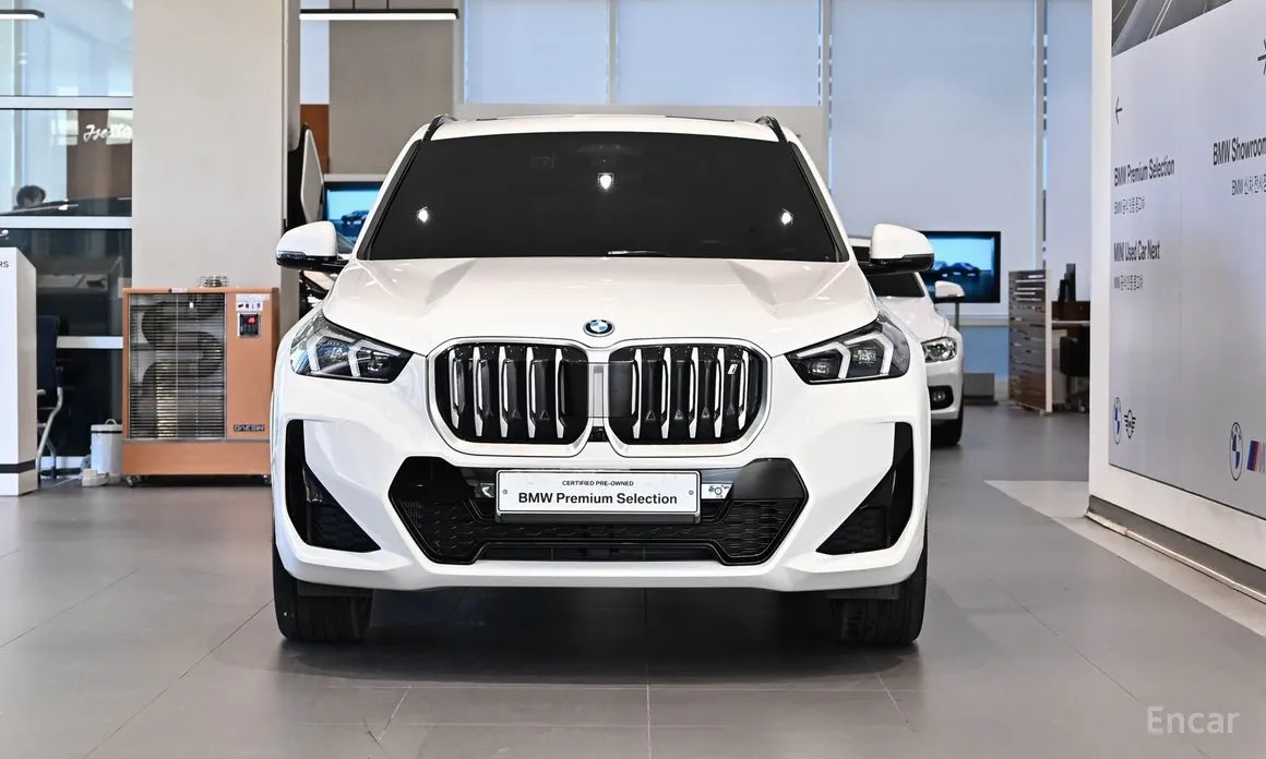 Фото 2 - BMW iX1