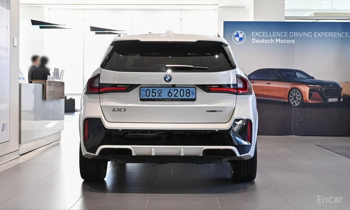 Фото 3 - BMW iX1