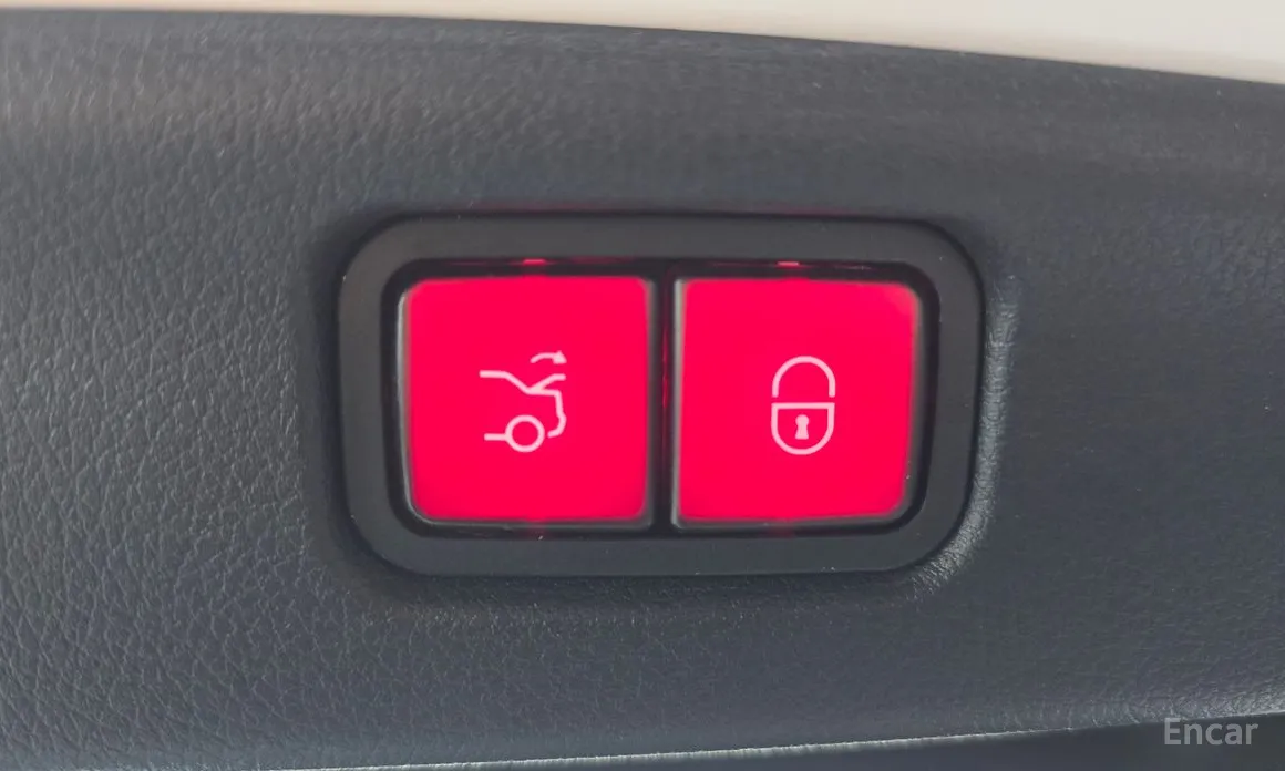 Фото 18 - Mercedes-Benz C-Class