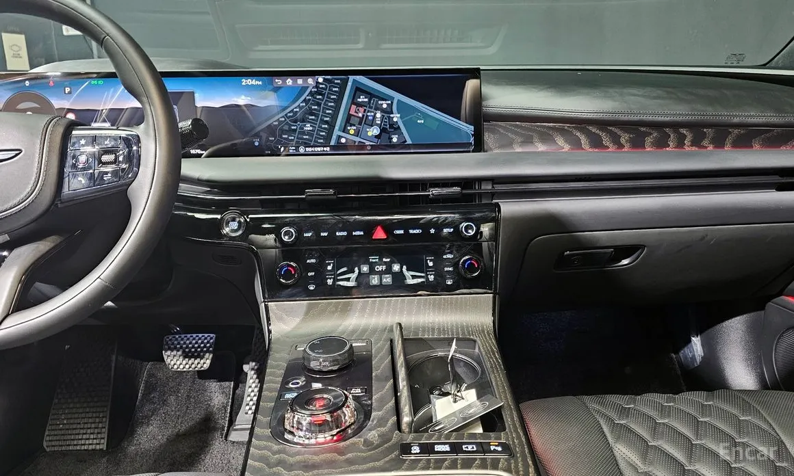 Фото 19 - Genesis G80