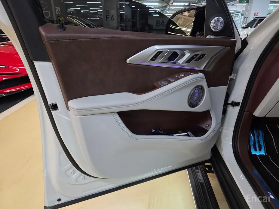 Фото 12 - BMW XM