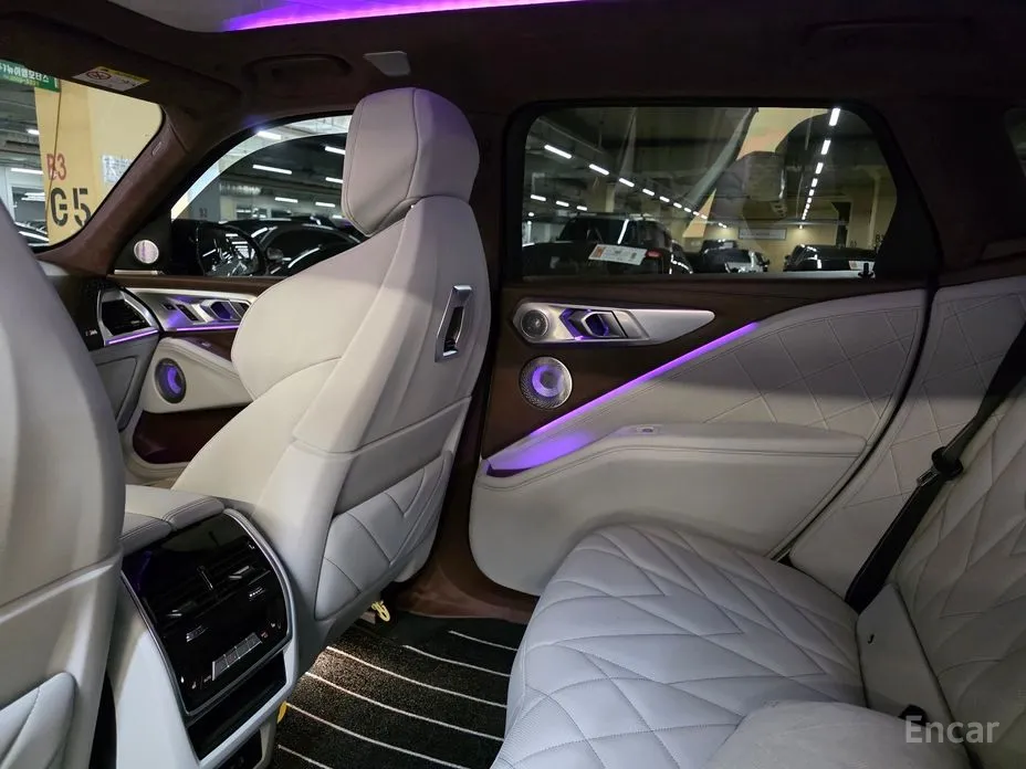 Фото 17 - BMW XM