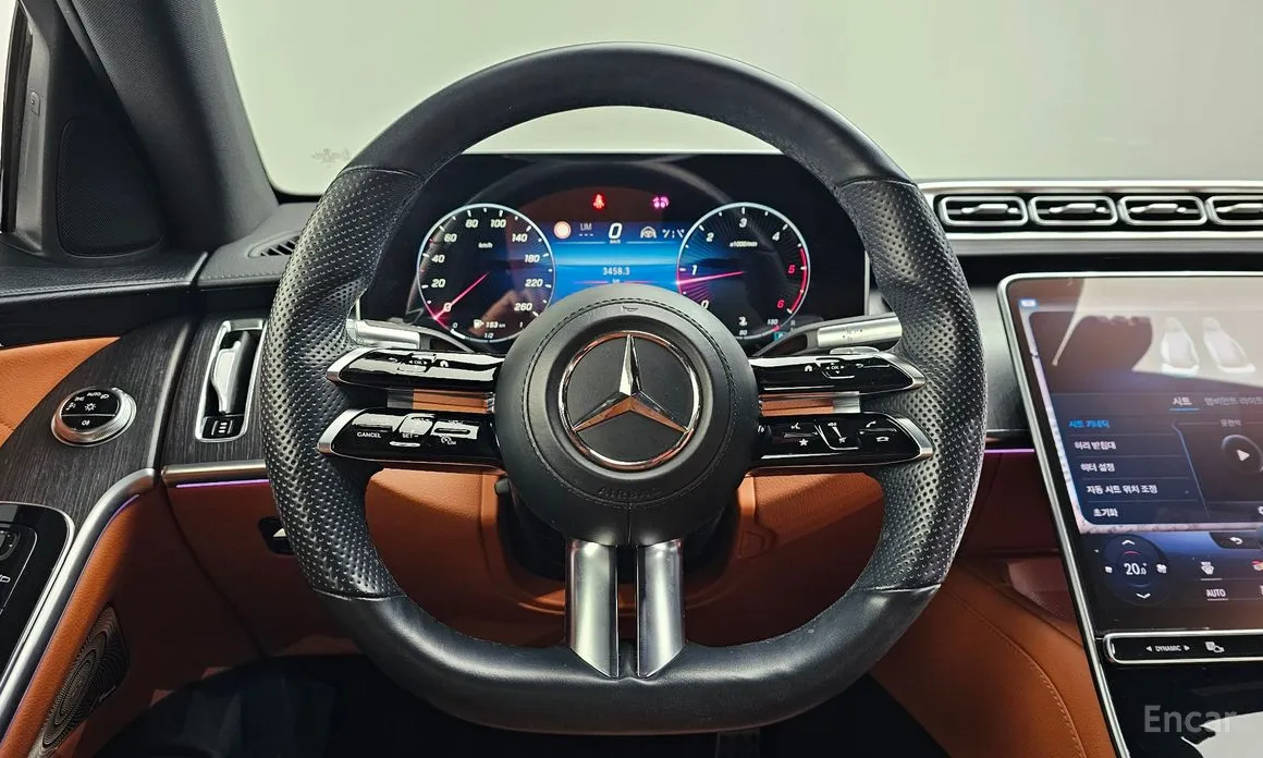 Фото 13 - Mercedes-Benz S-Class