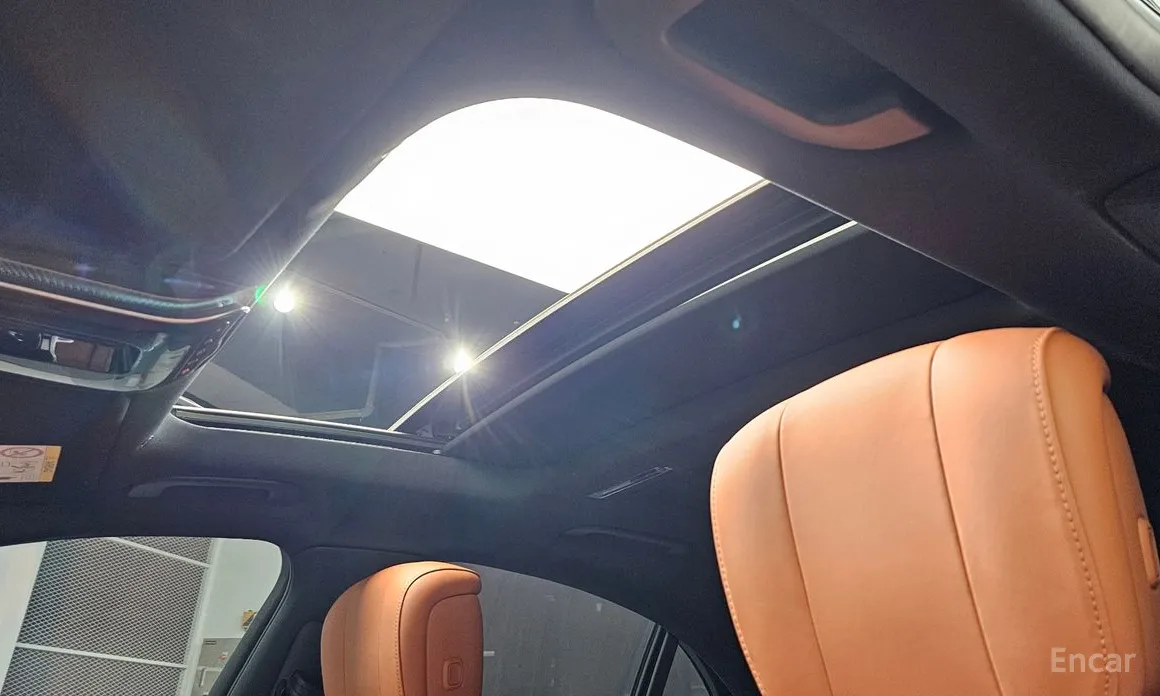 Фото 17 - Mercedes-Benz S-Class