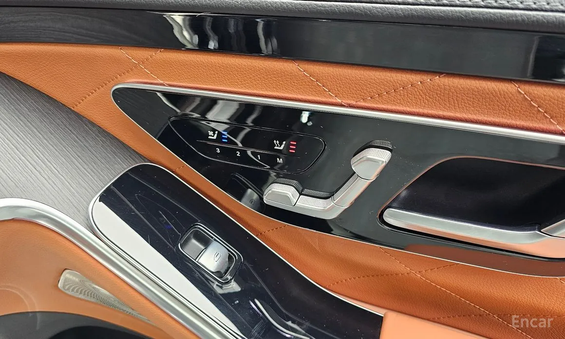 Фото 18 - Mercedes-Benz S-Class