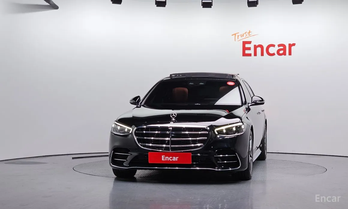 Фото 3 - Mercedes-Benz S-Class