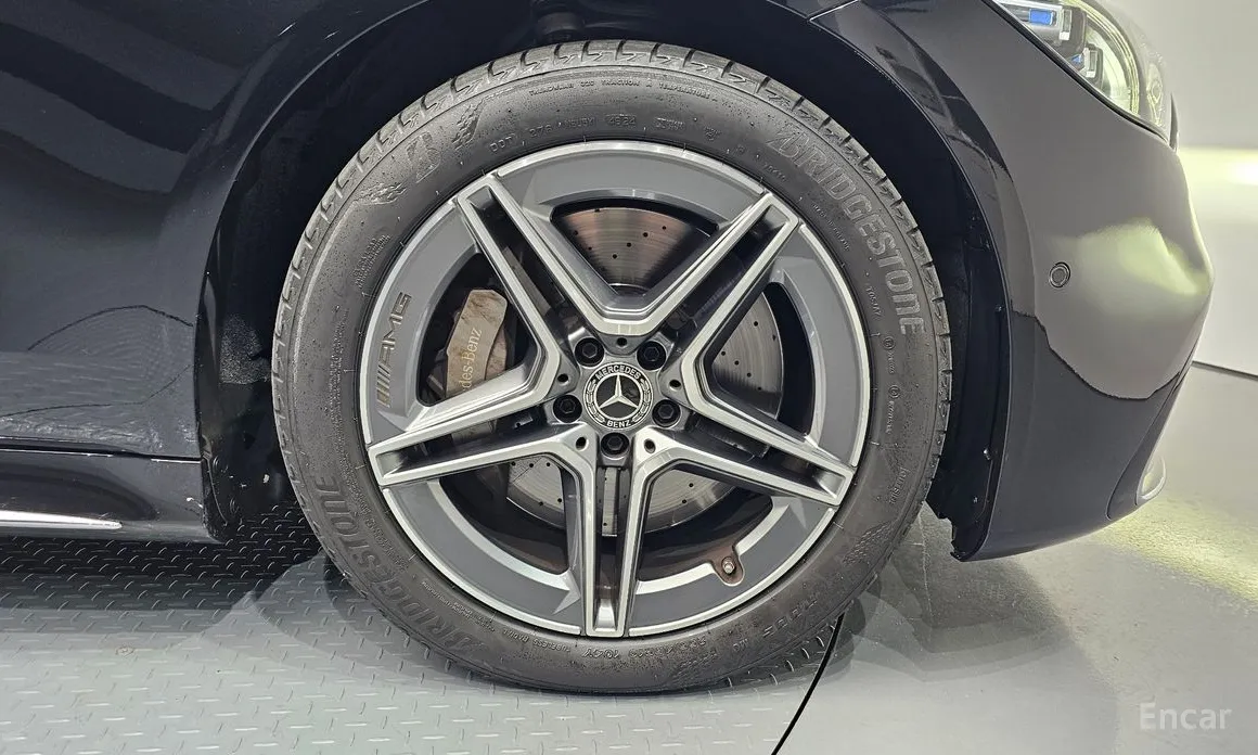 Фото 5 - Mercedes-Benz S-Class