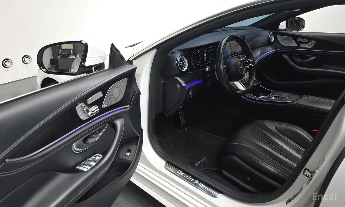 Фото 11 - Mercedes-Benz CLS-Class