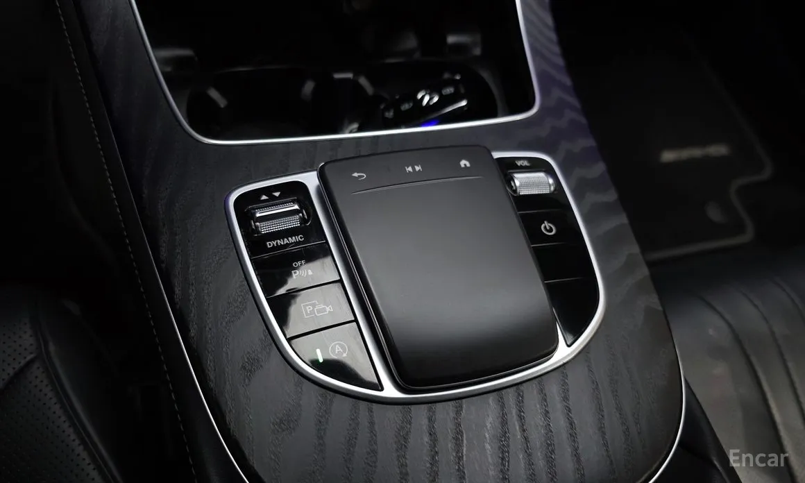 Фото 17 - Mercedes-Benz CLS-Class