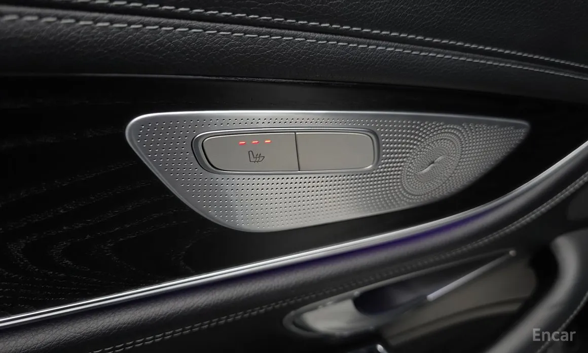 Фото 19 - Mercedes-Benz CLS-Class