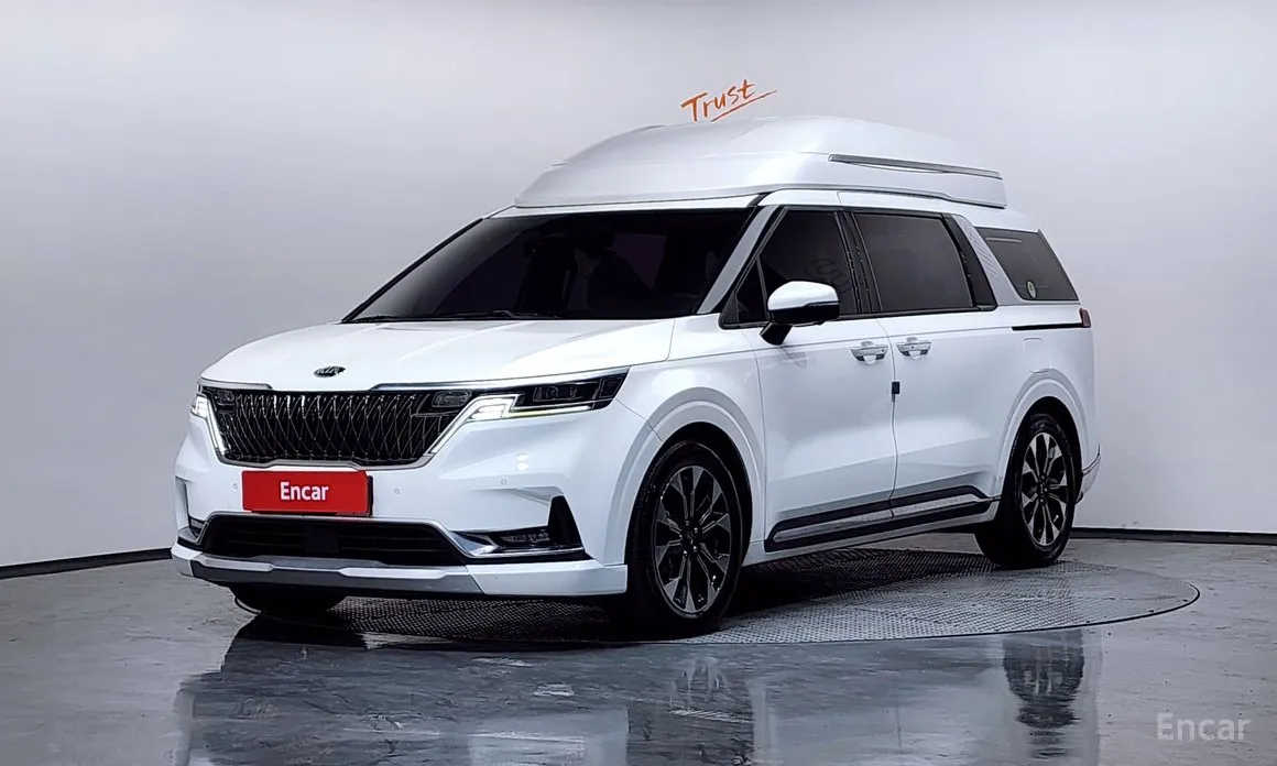 Фото 1 - Kia Carnival