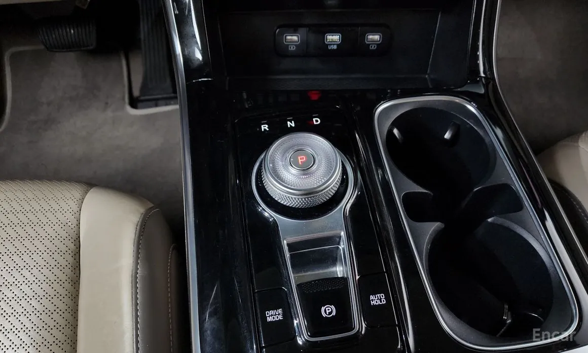 Фото 9 - Kia Carnival